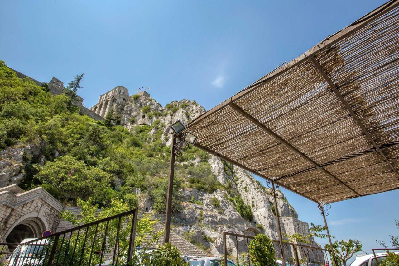 Hotel De La Citadelle Sisteron Exterior photo