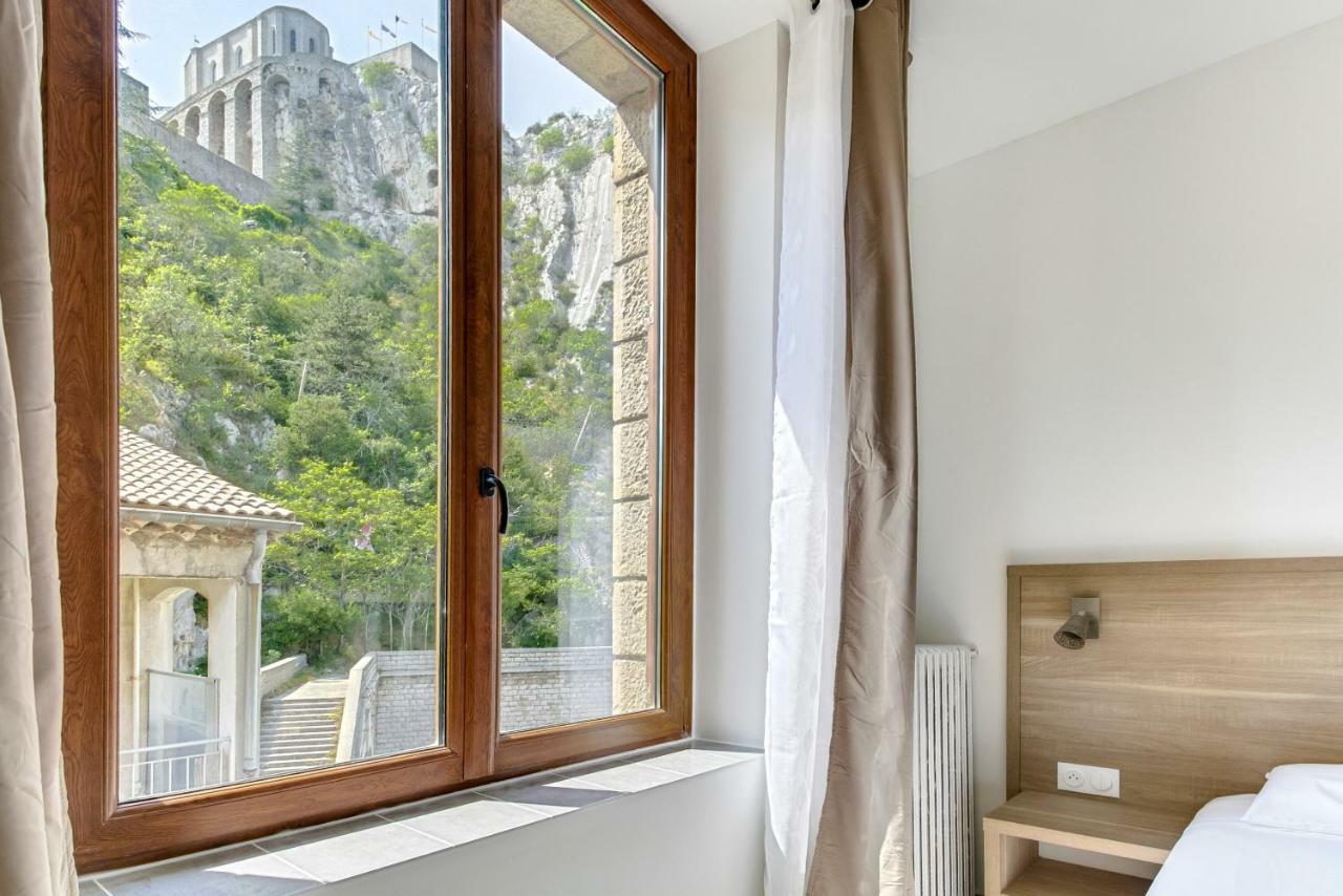 Hotel De La Citadelle Sisteron Exterior photo